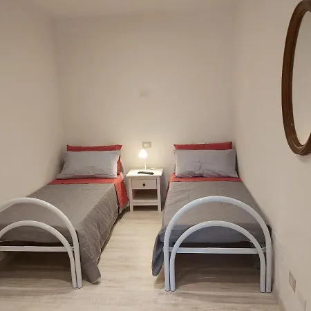 Casa Cimavilla Con Parcheggio Privato Gratuito Lägenhet